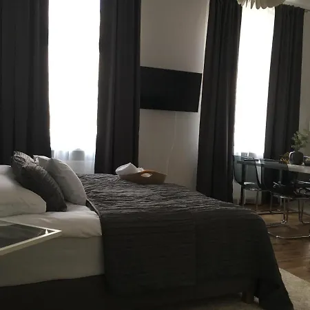 Marzec Aparthotel