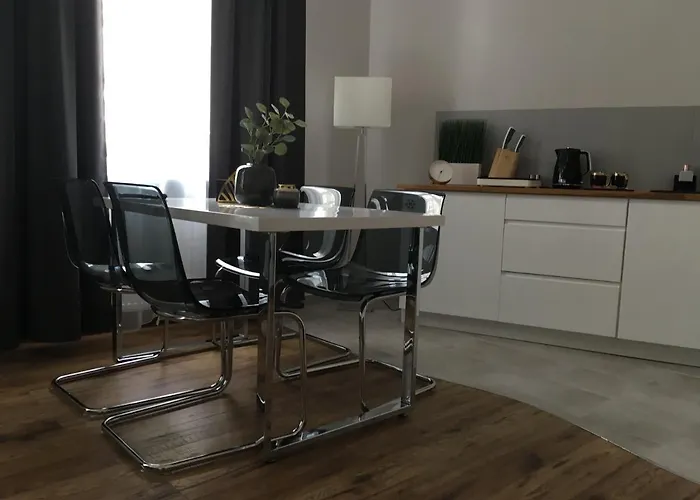 Hotel apartamentowy Marzec 3*