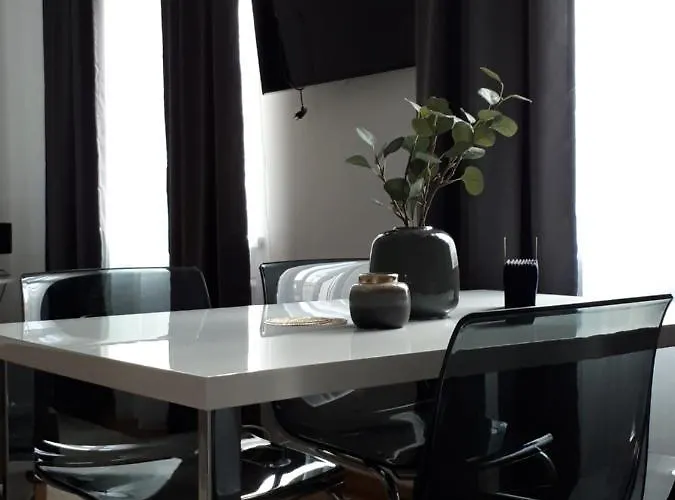 アパートホテル Marzec 3*