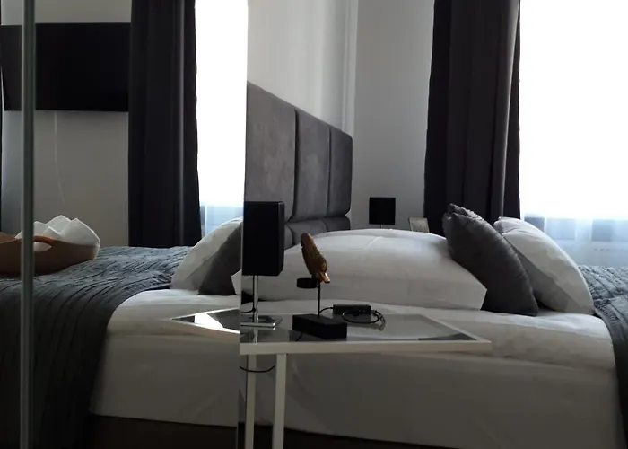 Hotel apartamentowy Marzec 3*