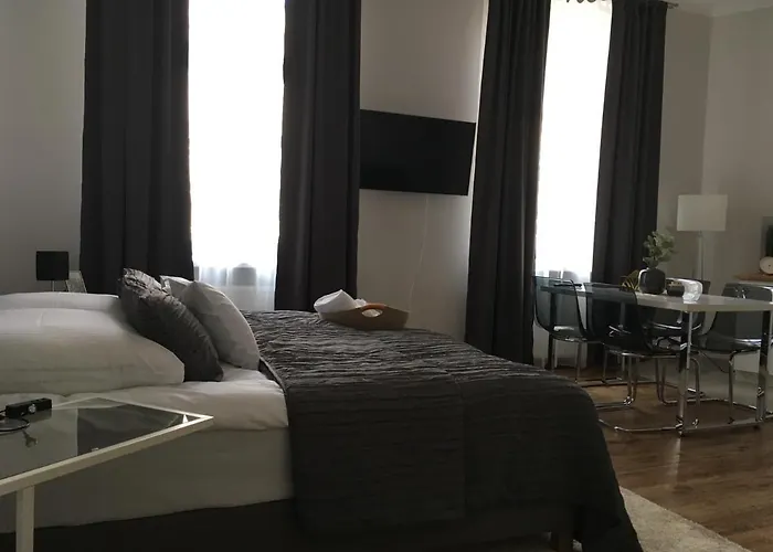 Marzec Hotel apartamentowy