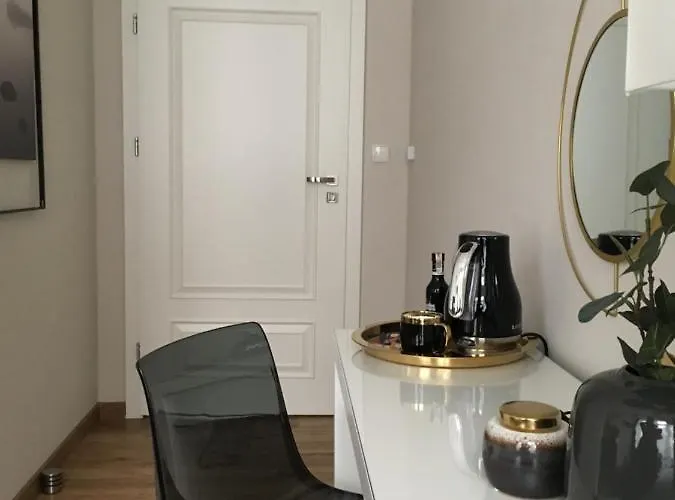 Hotel apartamentowy Marzec