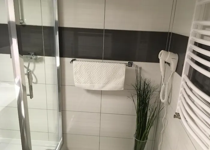 Marzec Hotel apartamentowy 3*