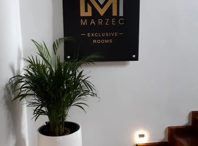 Hotel apartamentowy Marzec 3*