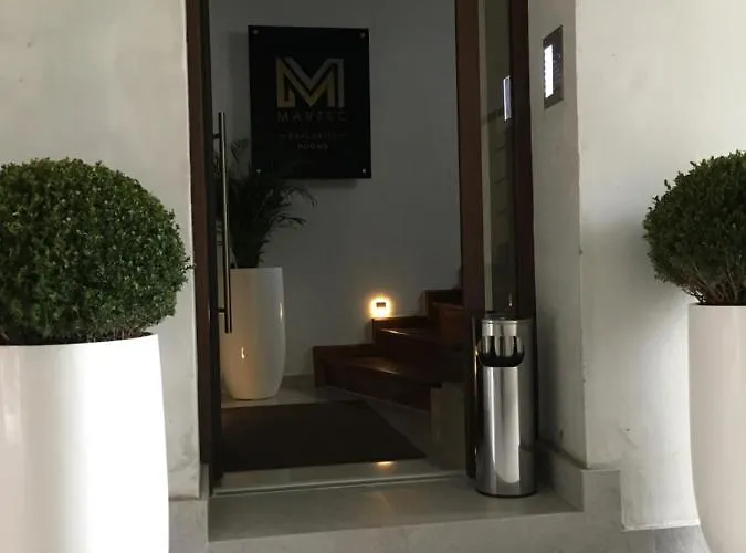 アパートホテル Marzec 3*