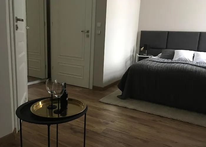 Hotel apartamentowy Marzec 3*